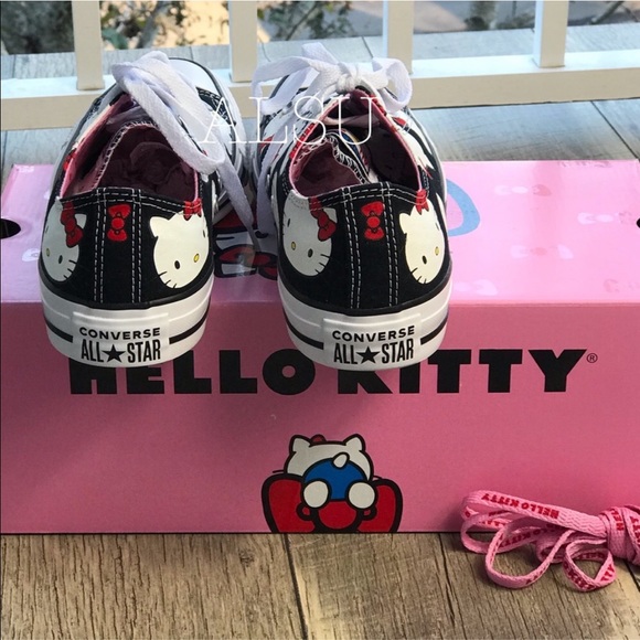 Conv & Hello Kitty Ctas OX Black Prism Pink Kid’s - Picture 5 of 8